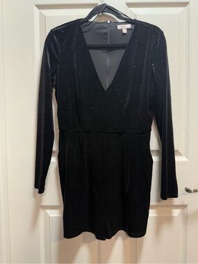 Candie's Black Velvet Sparkle V-Neck Long Sleeve romper size M